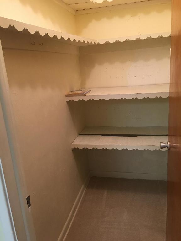 MONTEZ GARDENS - Residential Lease