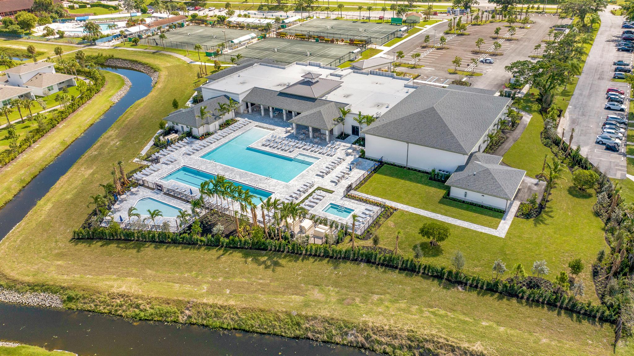 PALM GREENS AT VILLA DEL - Residential