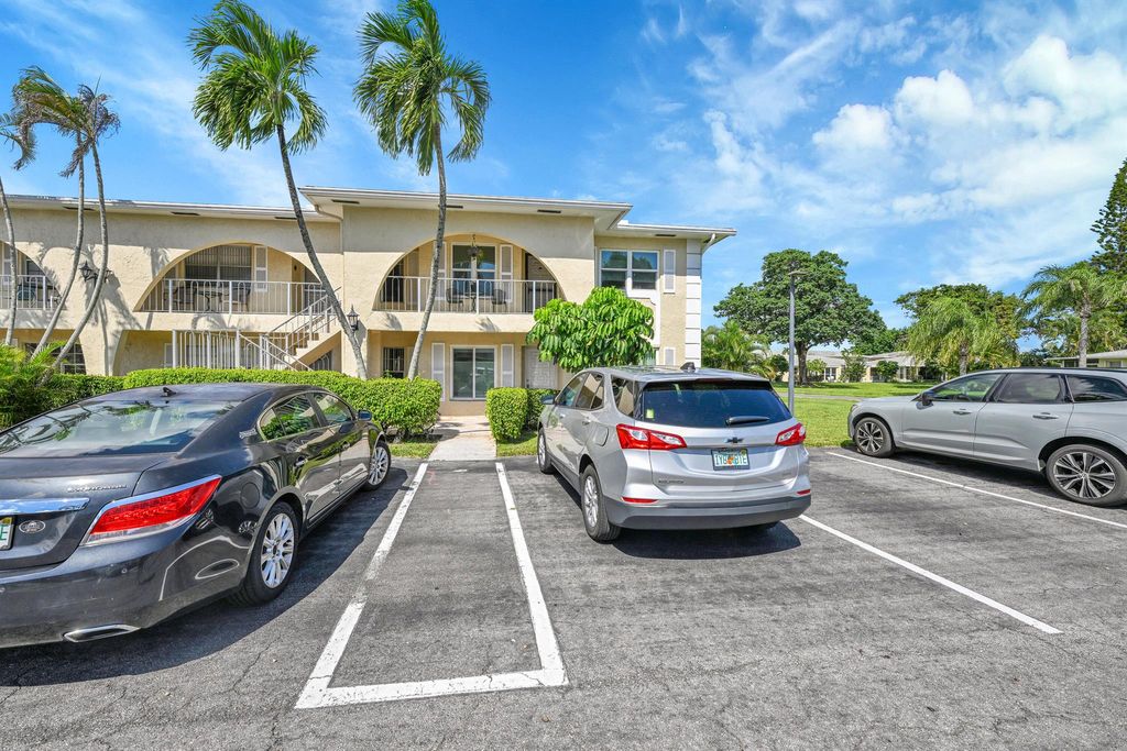 Photo of 13791 Flora Place #D, Delray Beach, FL 33484 (MLS # R11134926)