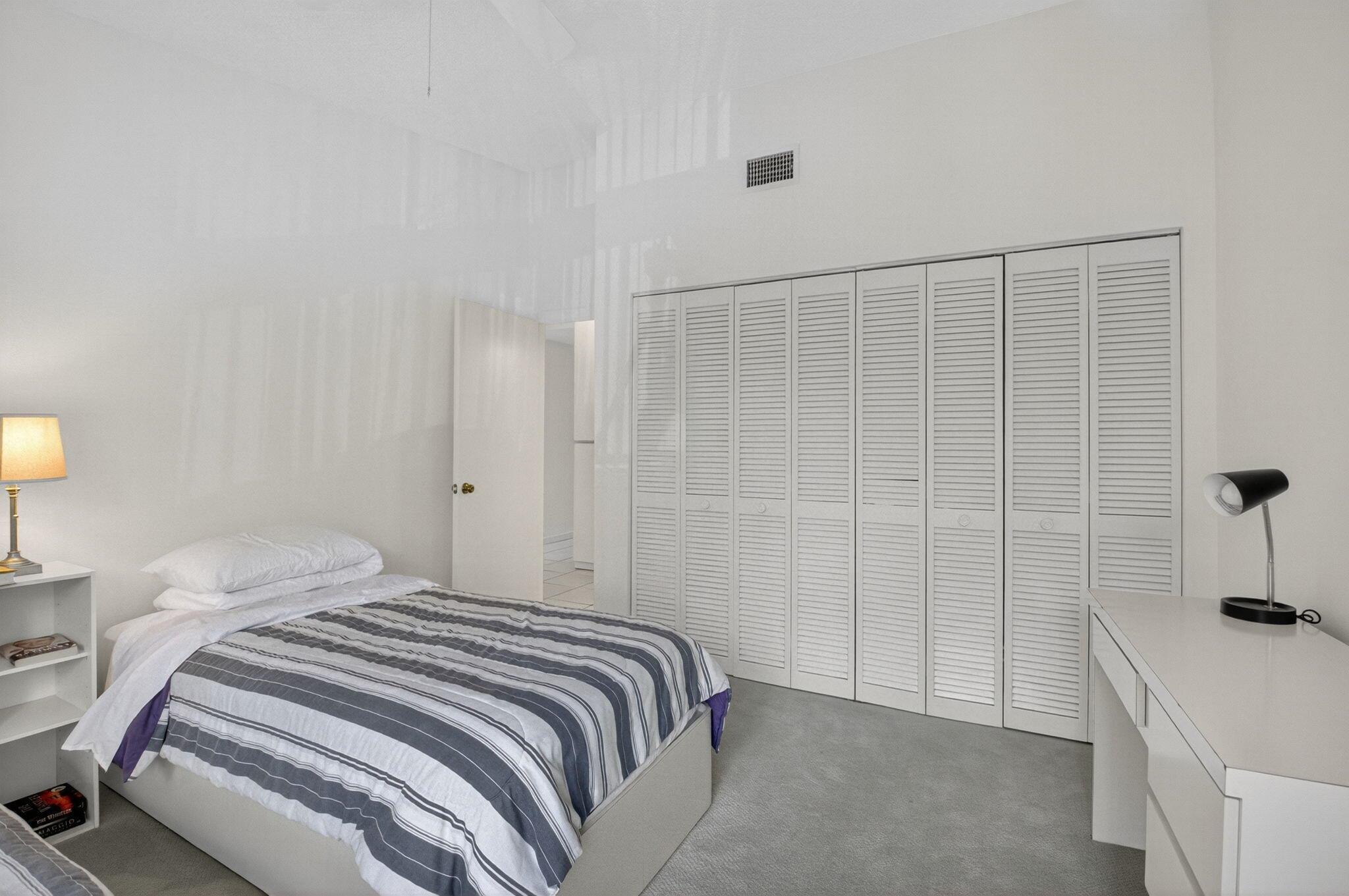 BOCA DELRAY I-III CONDO S - Residential