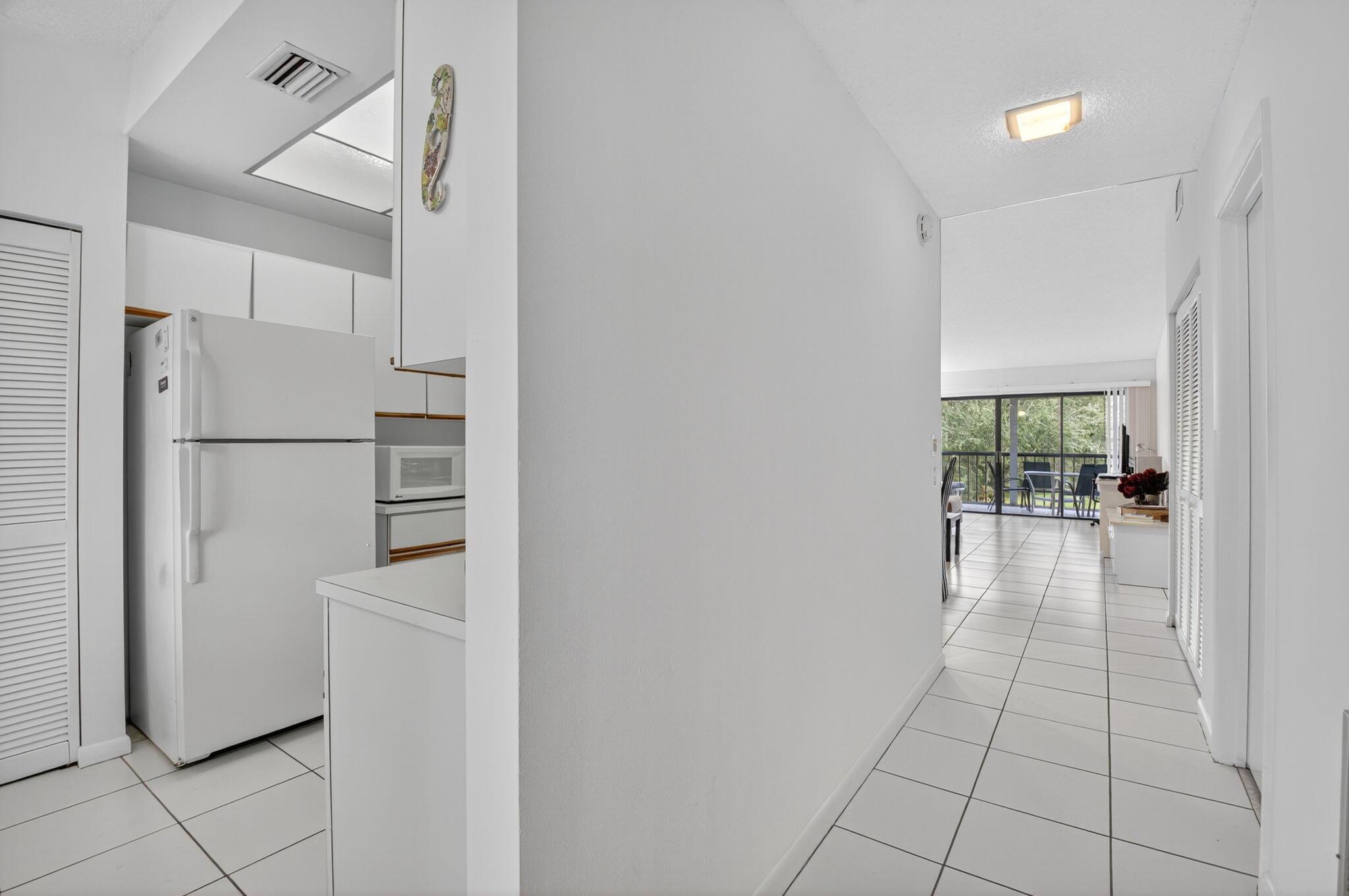 5055 Oak Hill Lane 222