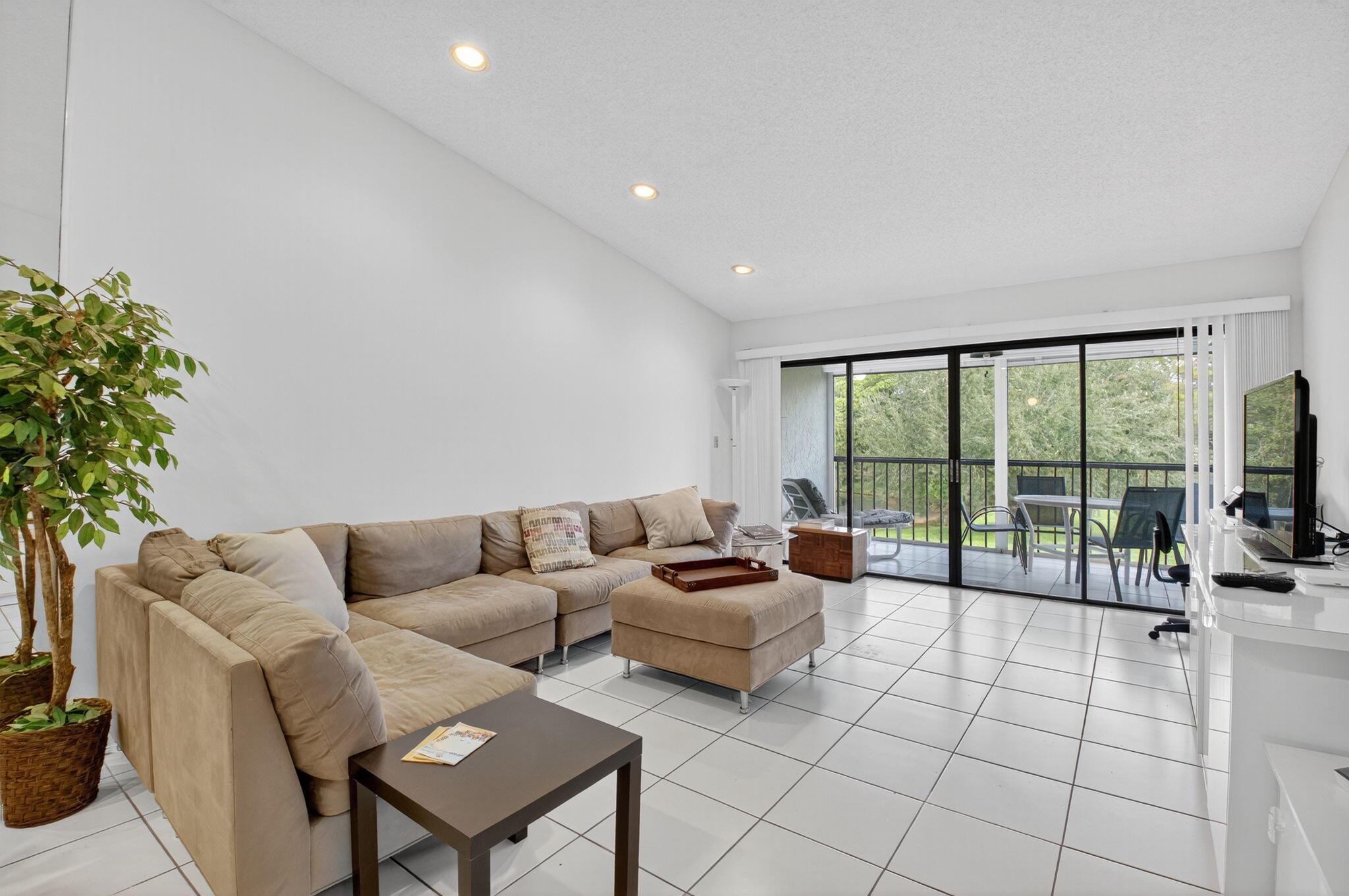 BOCA DELRAY I-III CONDO S - Residential