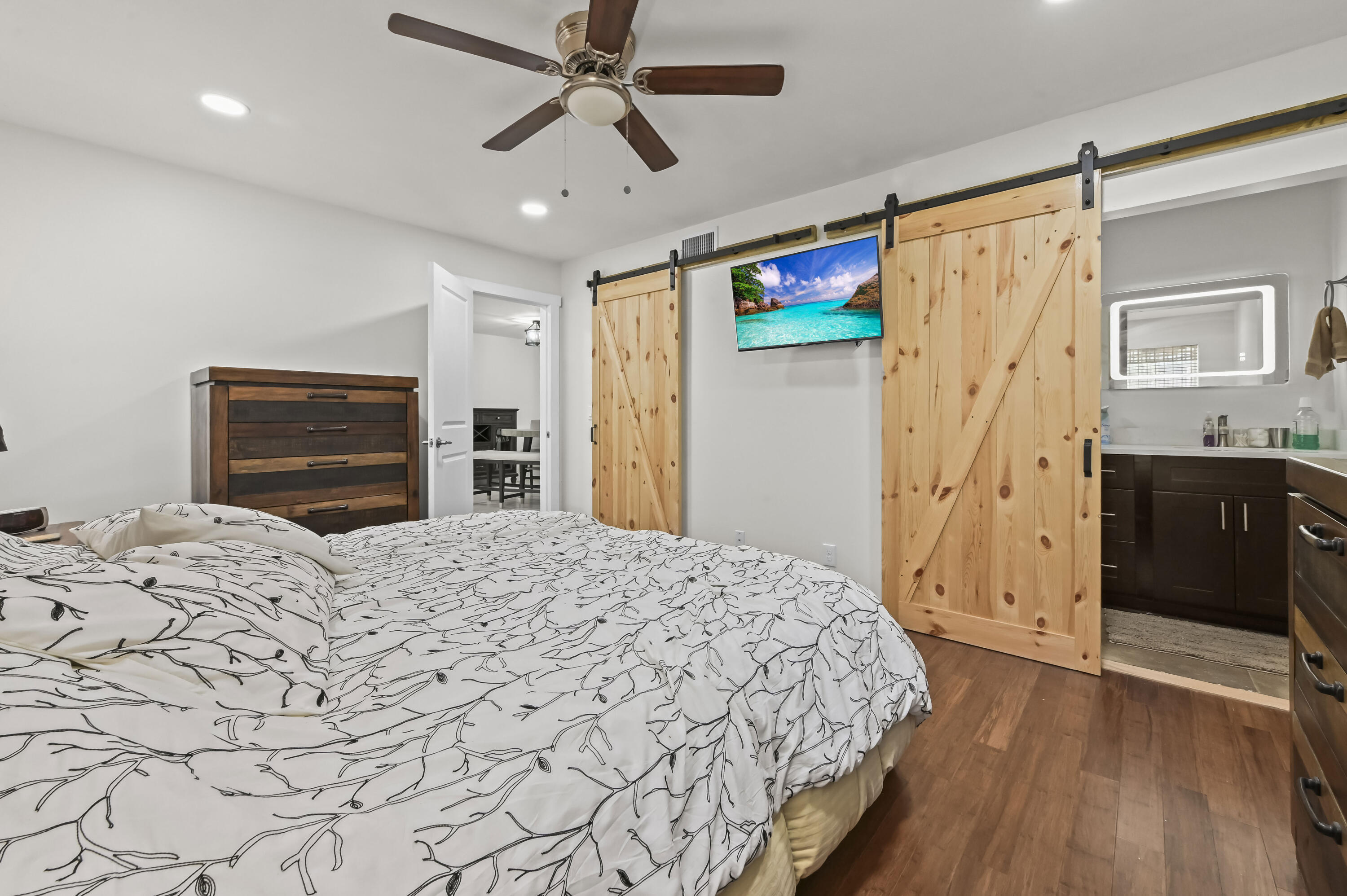 COVERED BRIDGE CONDO - Residential