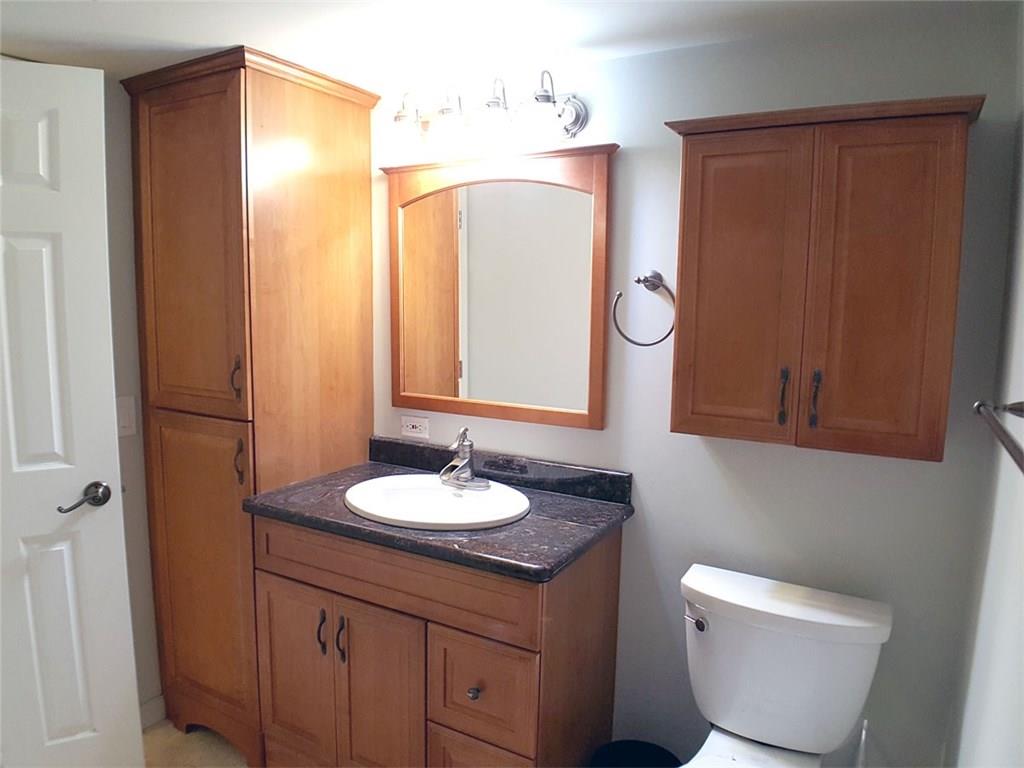 Oakland Forest Condo - Residential