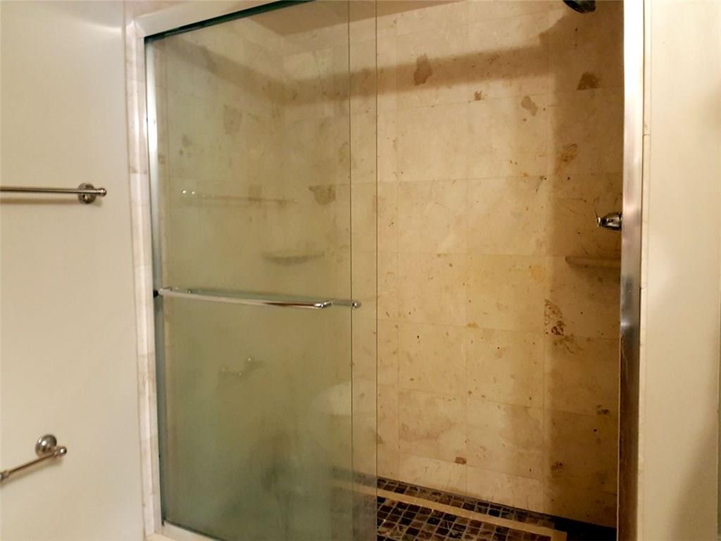 Oakland Forest Condo - Residential