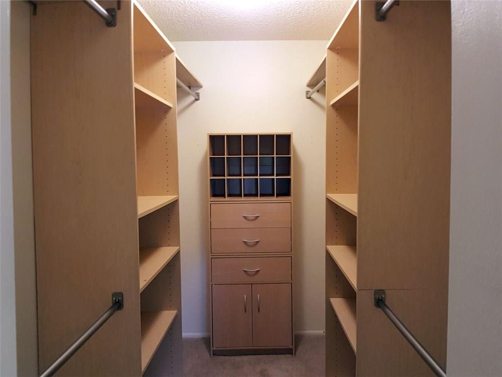 Oakland Forest Condo - Residential