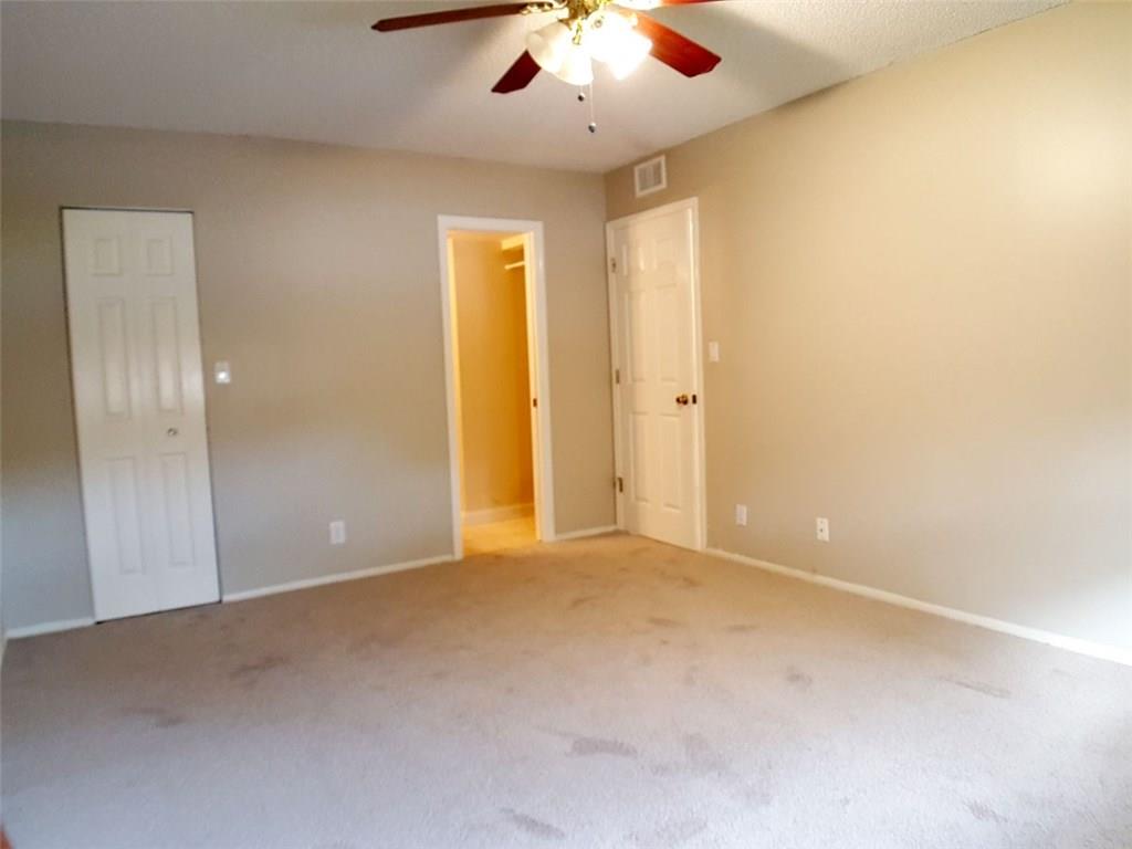 Oakland Forest Condo - Residential