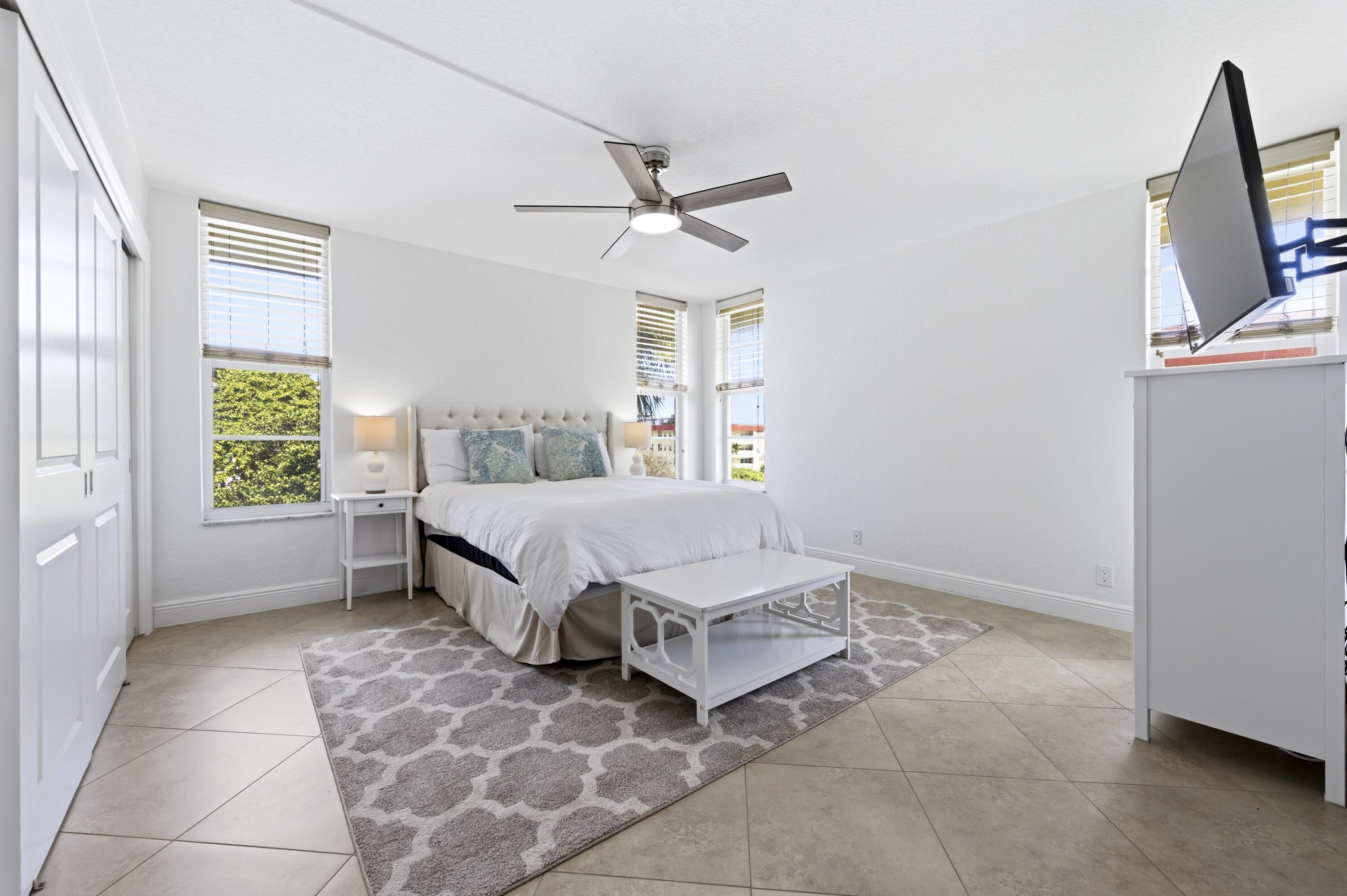 NO 2 PALM-AIRE AT CORAL KEY - Residential