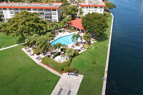 Tiny photo for 3000 NE 48th Court #406, Lighthouse Point, FL 33064 (MLS # B26000516)