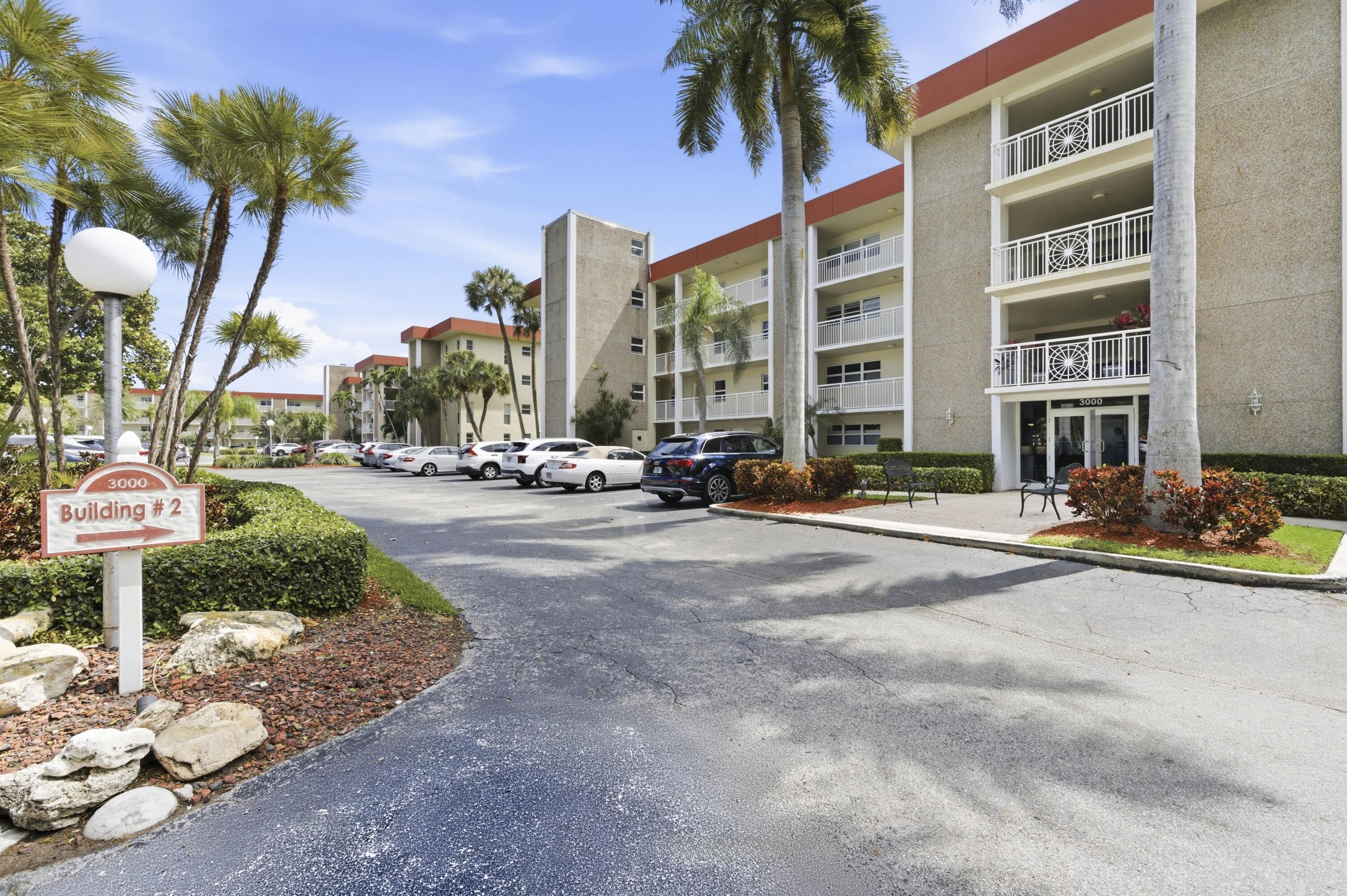 NO 2 PALM-AIRE AT CORAL KEY - Residential