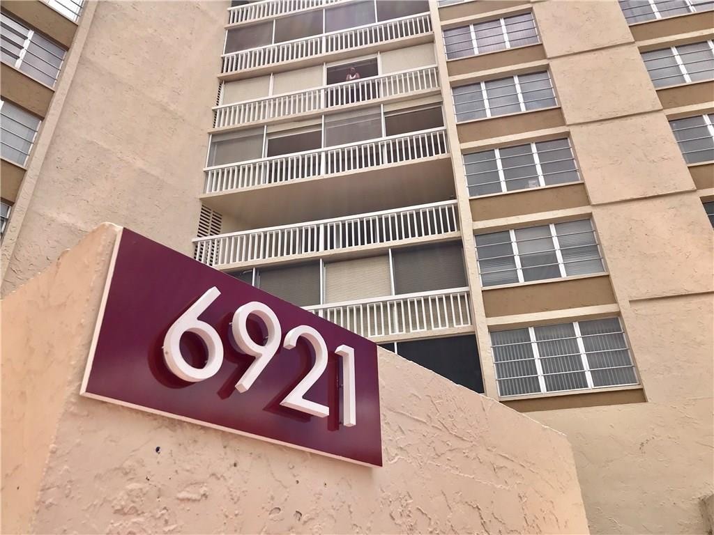 ENVIRON I CONDO 9 UNIT 8R - Residential