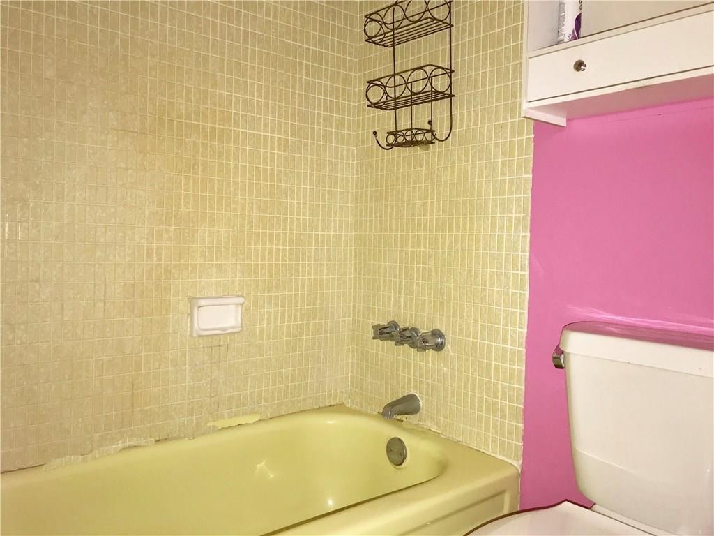 ENVIRON I CONDO 9 UNIT 8R - Residential