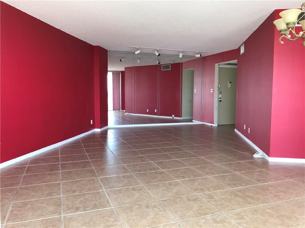 ENVIRON I CONDO 9 UNIT 8R - Residential