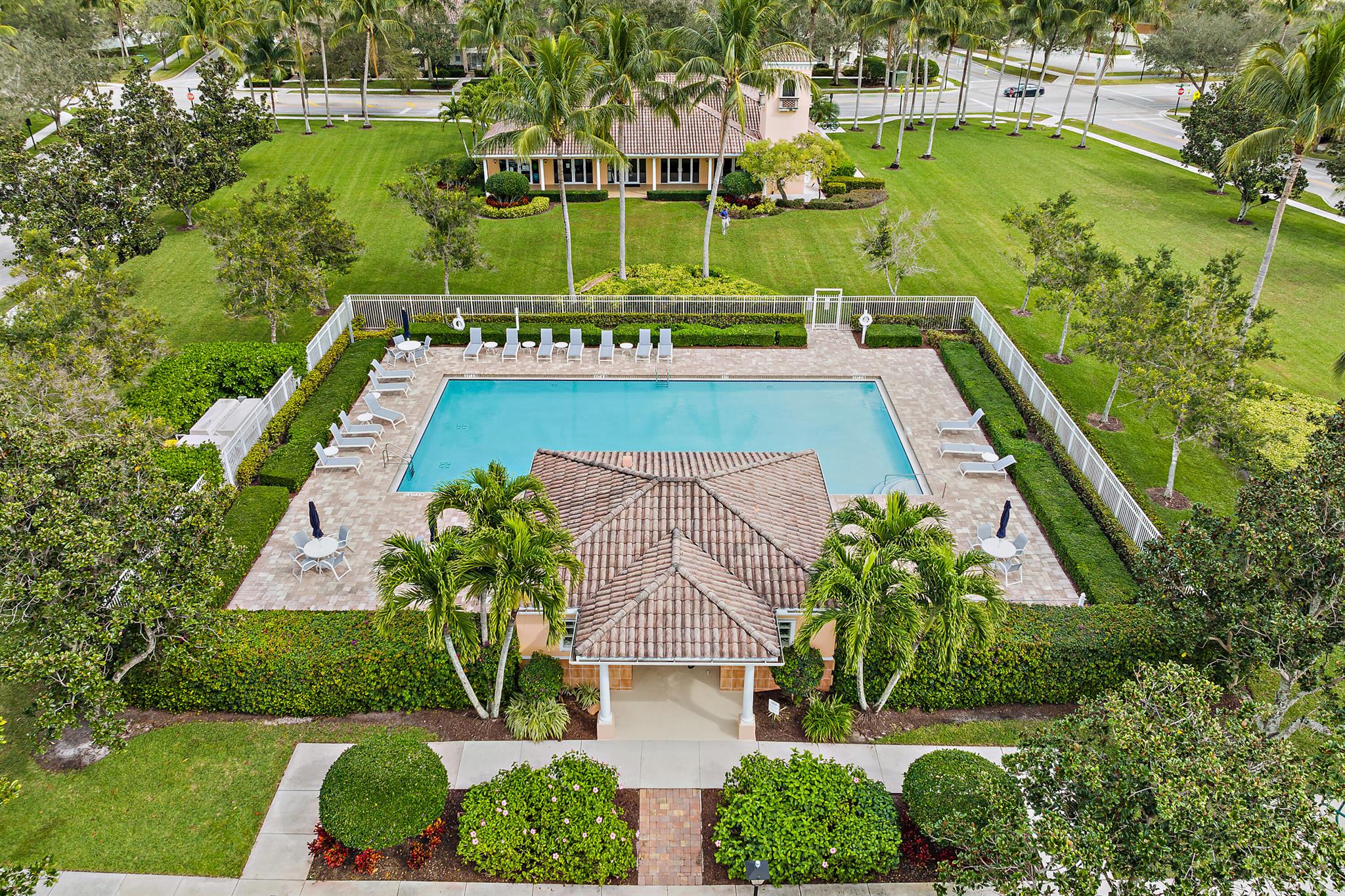 TUSCANY AT ABACOA - Residential