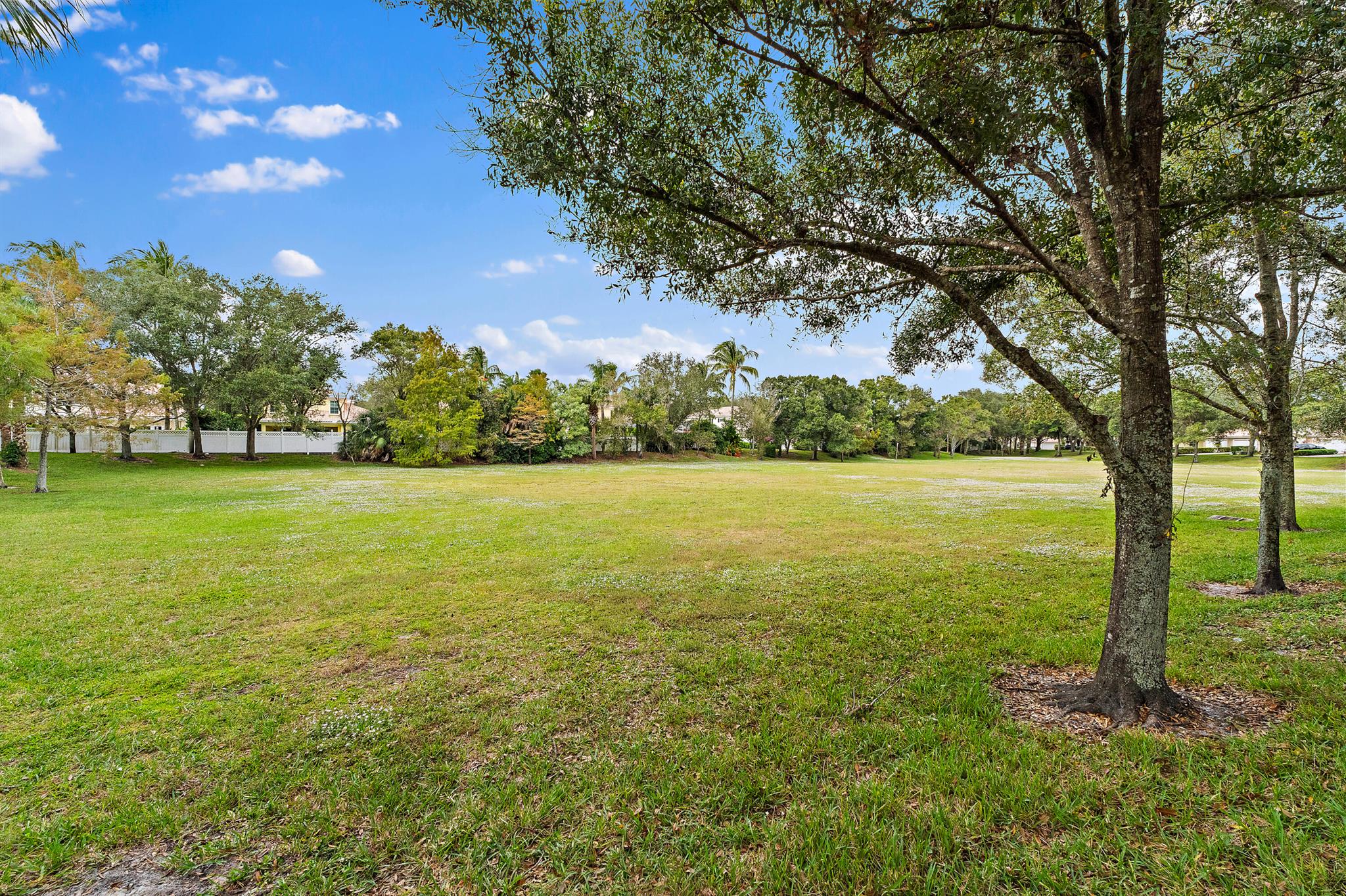 TUSCANY AT ABACOA - Residential