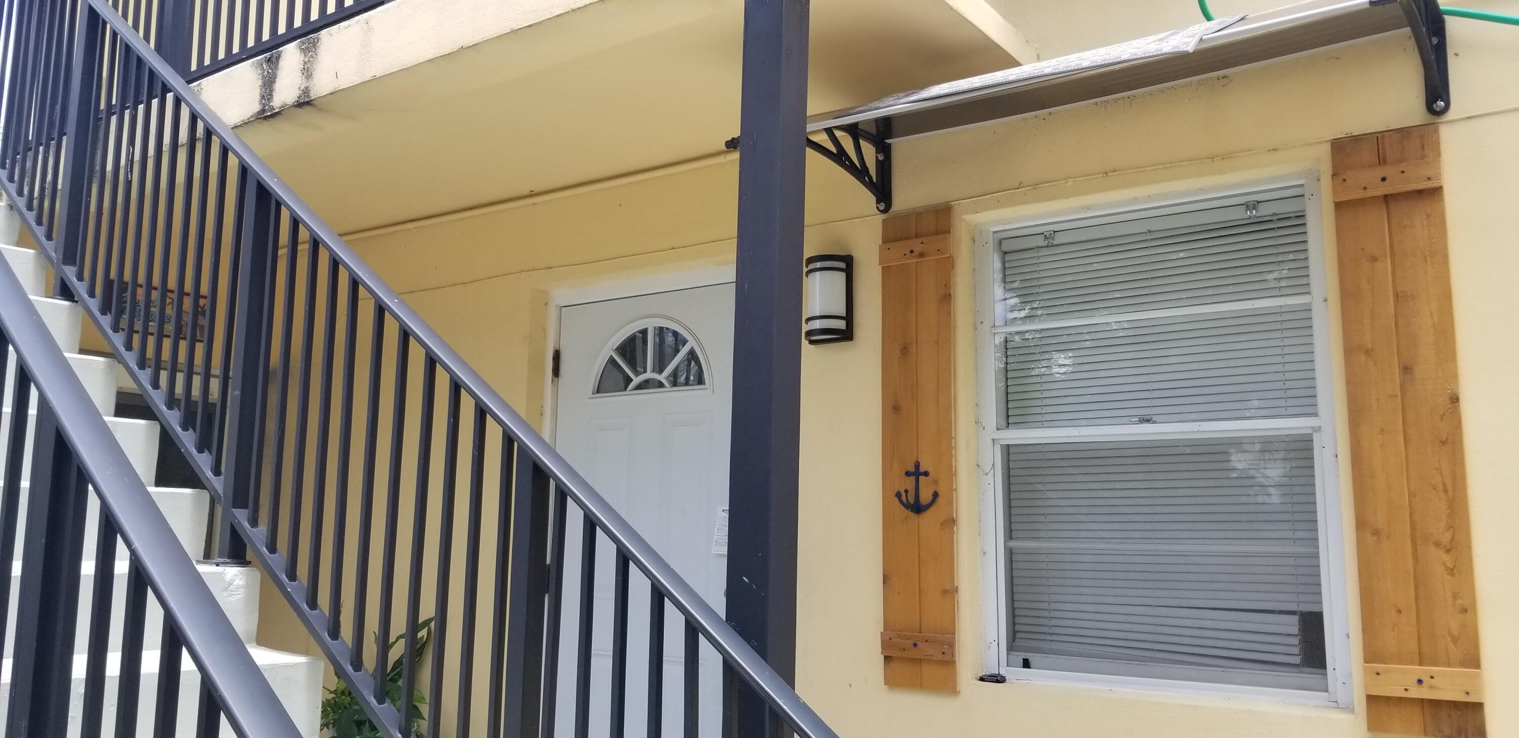 LAKE WORTH TOWN OF - Residential Lease