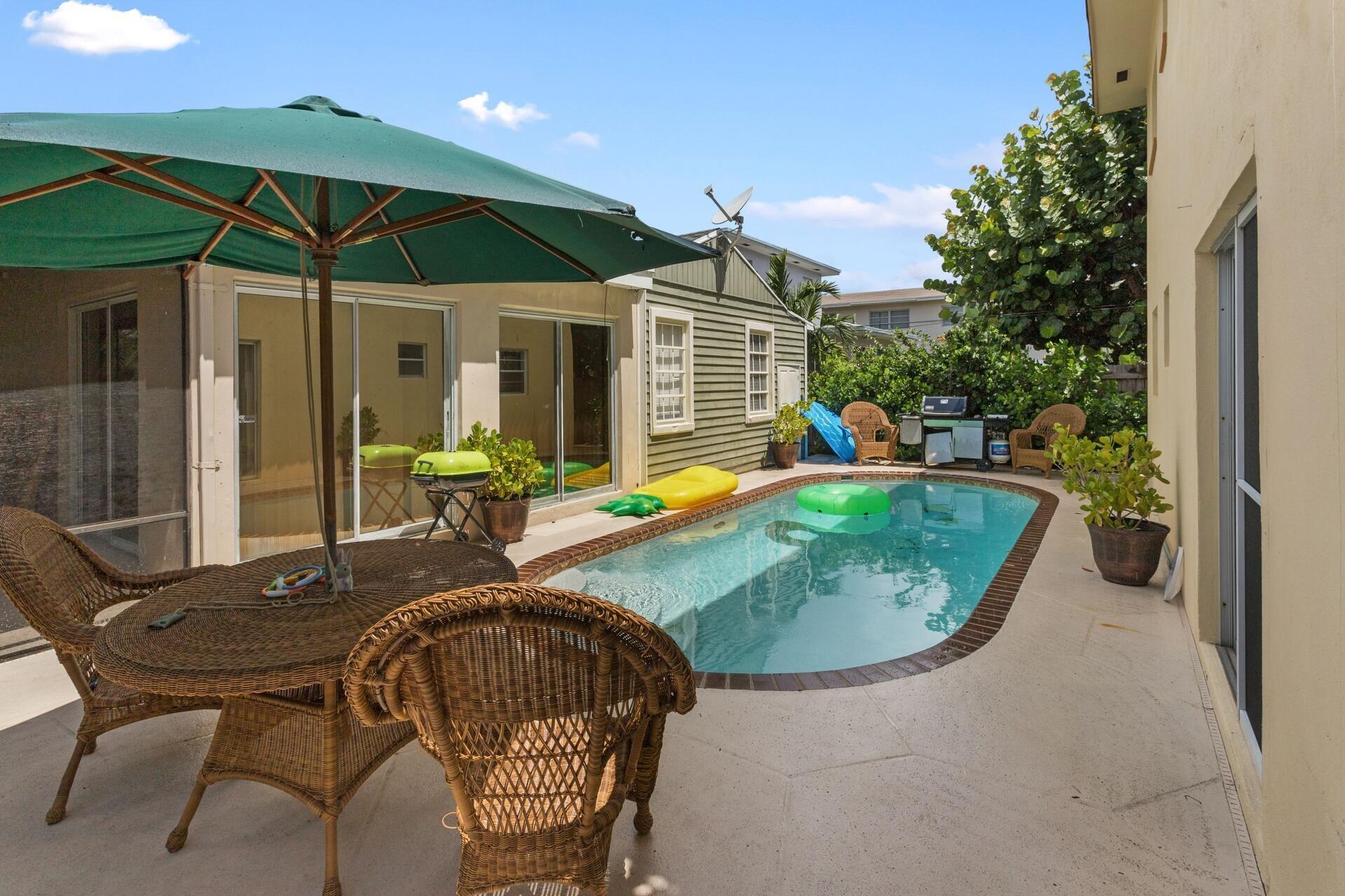 LAKE WORTH TOWN OF - Residential Lease