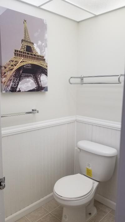 Lauderdale Oaks Condo 1 - Residential Lease