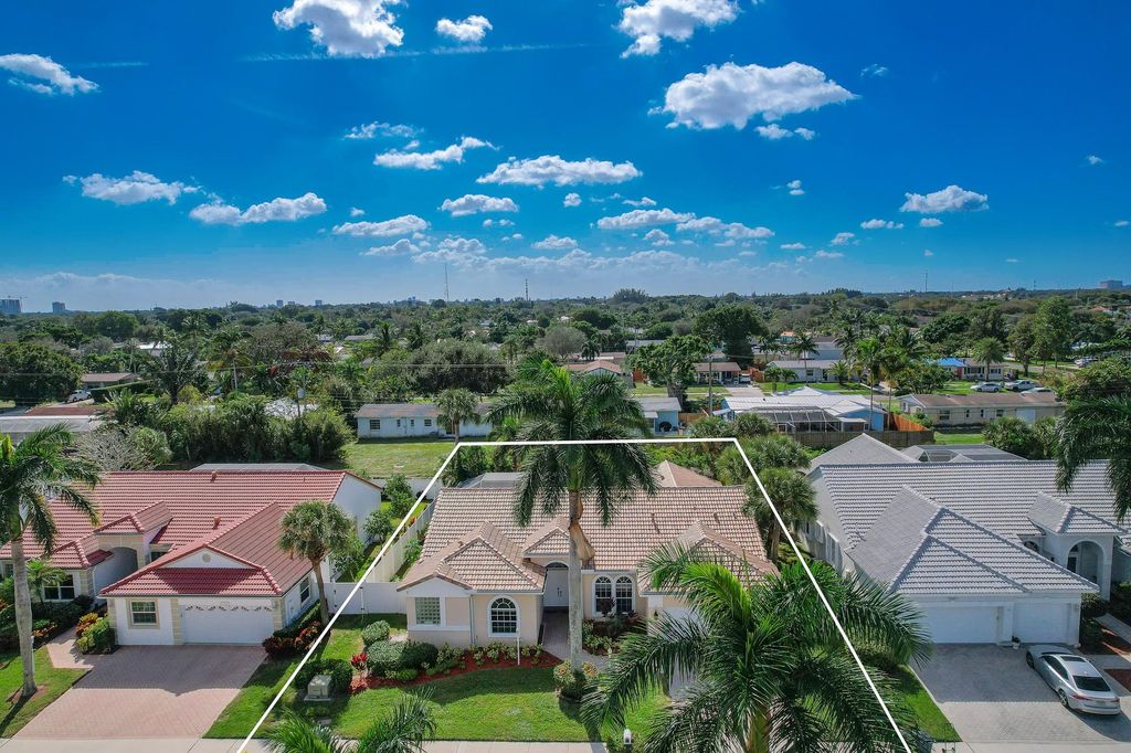 Photo of 10263 Allamanda Circle, Palm Beach Gardens, FL 33410 (MLS # F10410972)