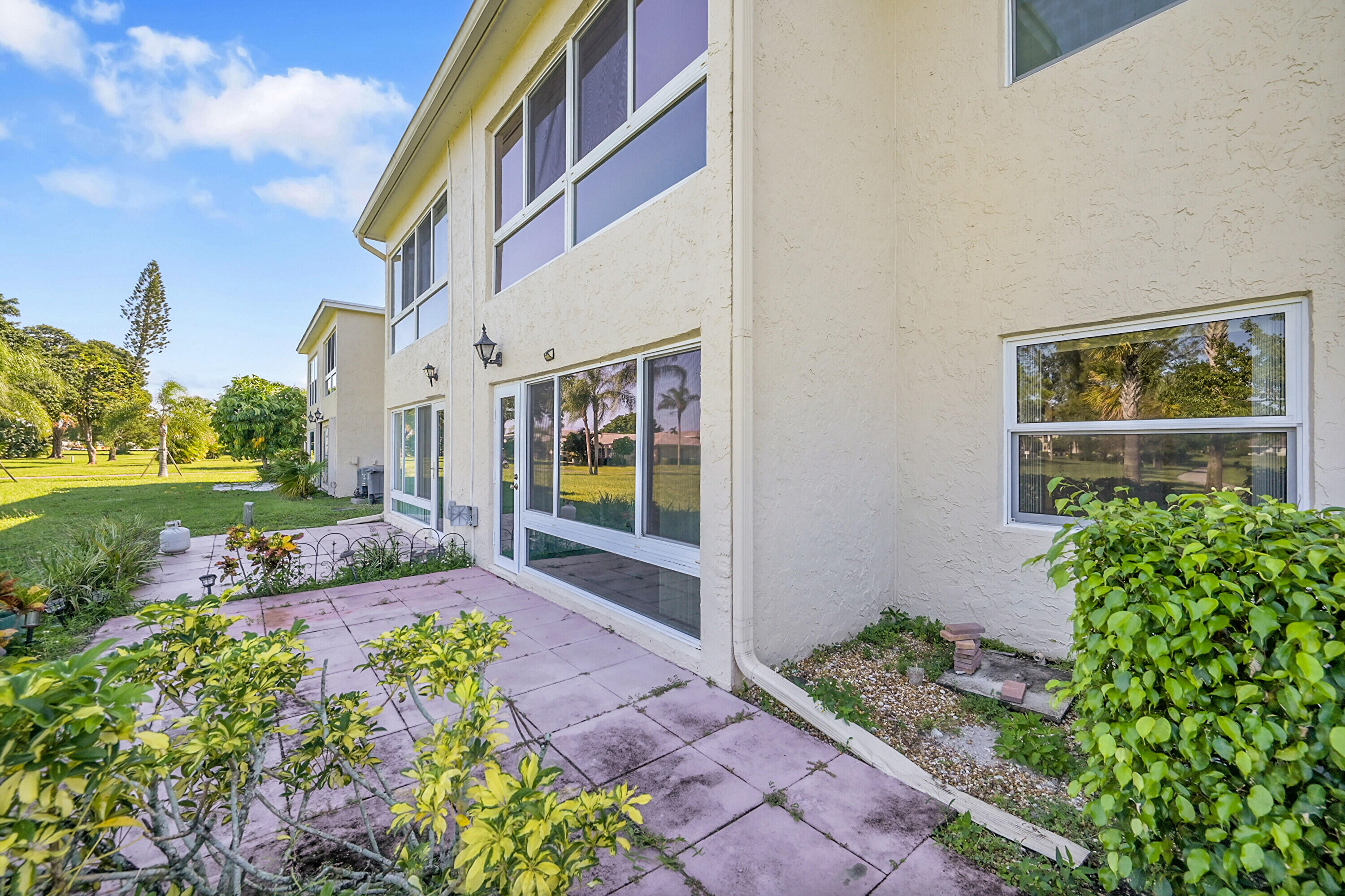PALM GREENS AT VILLA DEL - Residential