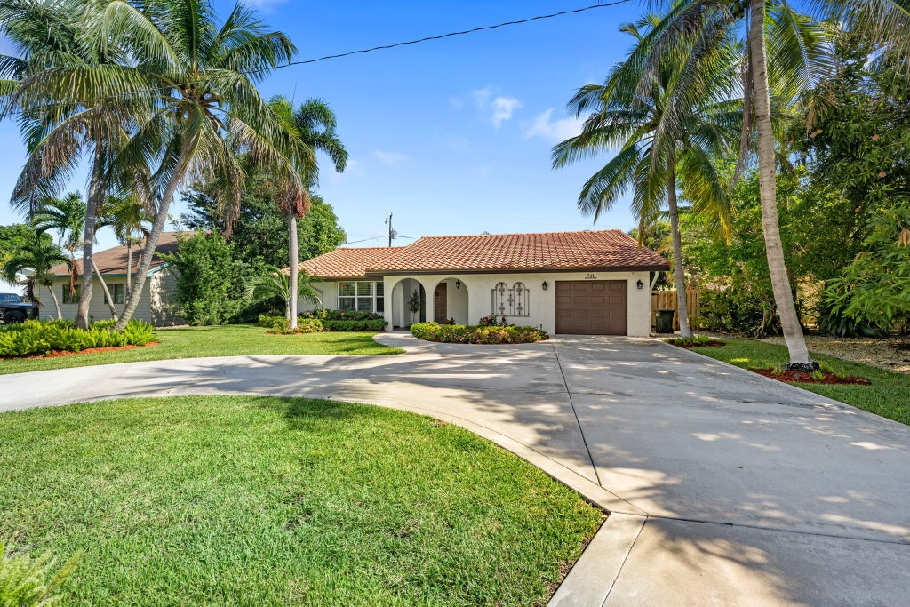 Photo of 741 Curlew Road, Delray Beach, FL 33444 (MLS # B26050505)