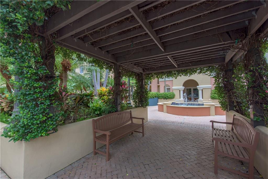 LAS OLAS BY THE RIVER - Residential