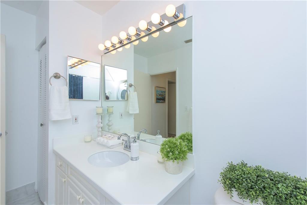 LAS OLAS BY THE RIVER - Residential