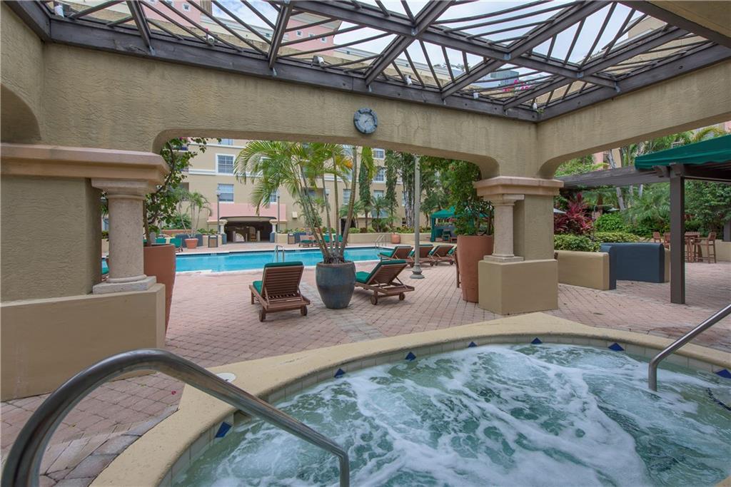 LAS OLAS BY THE RIVER - Residential