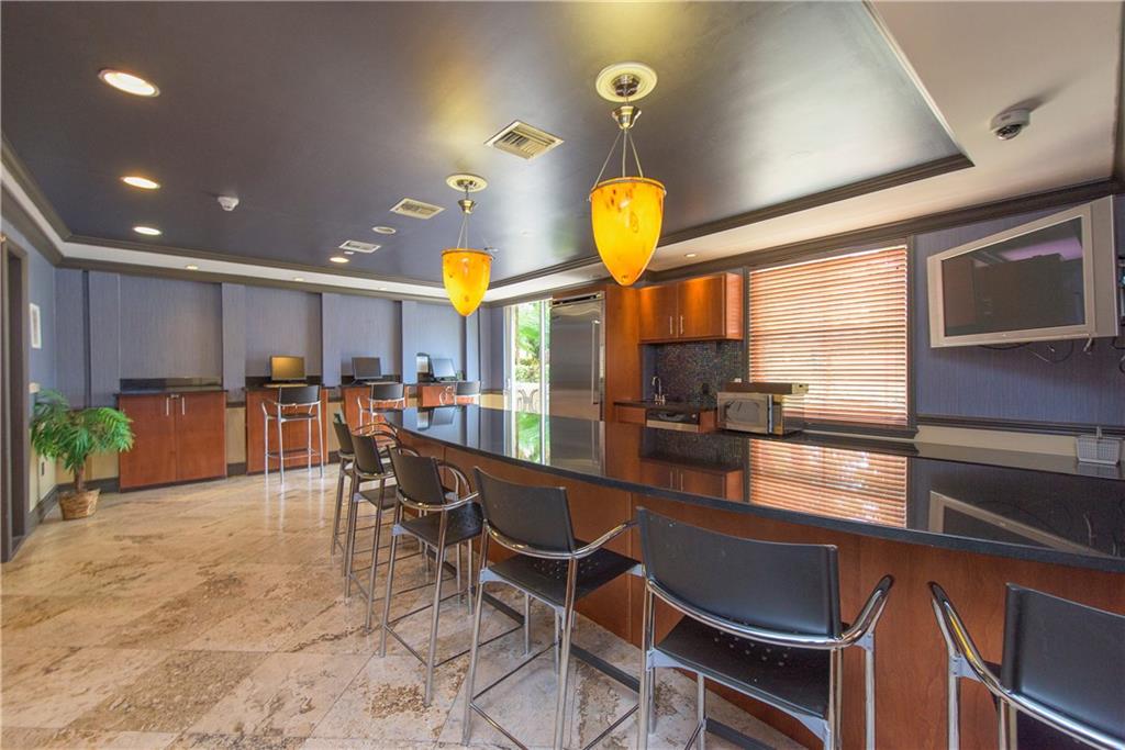 LAS OLAS BY THE RIVER - Residential
