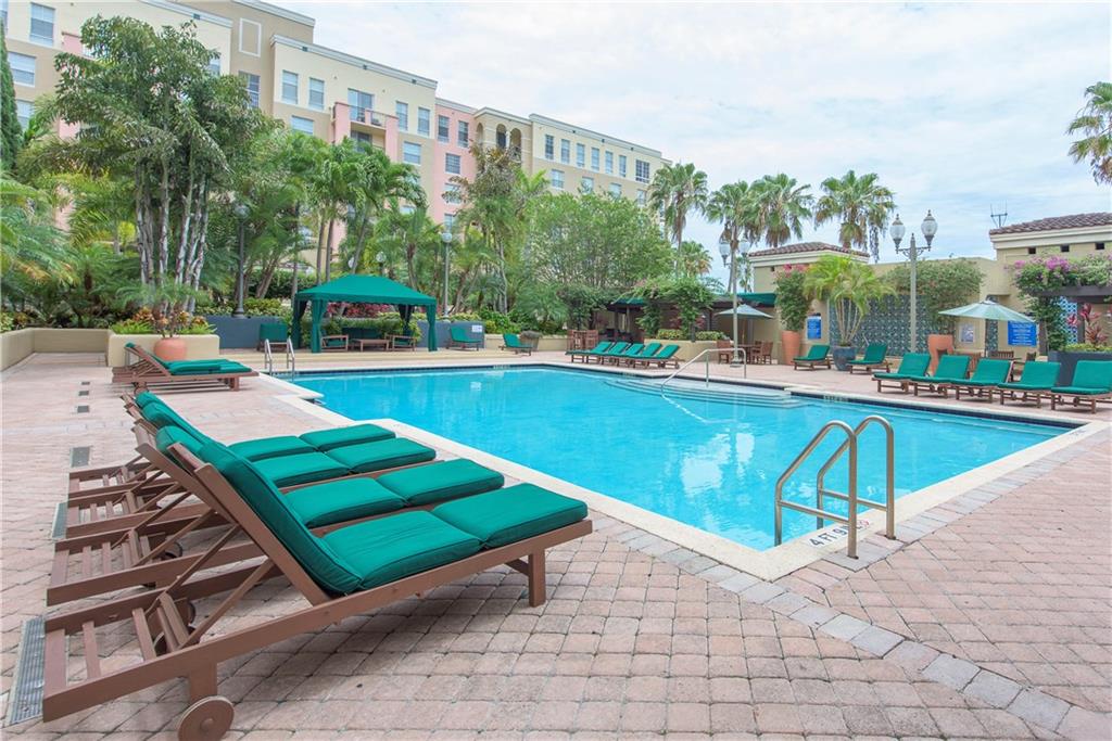 LAS OLAS BY THE RIVER - Residential