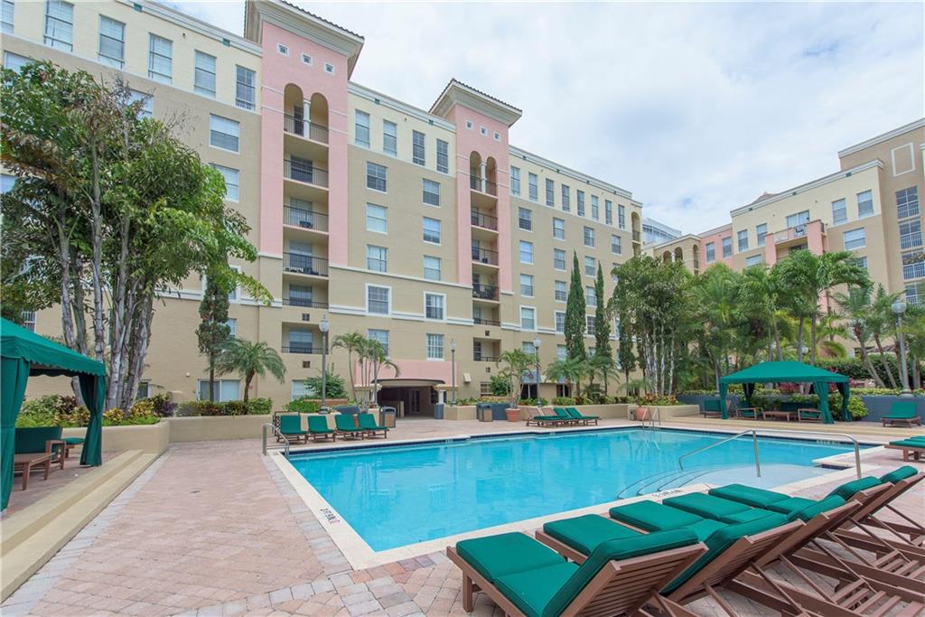 LAS OLAS BY THE RIVER - Residential