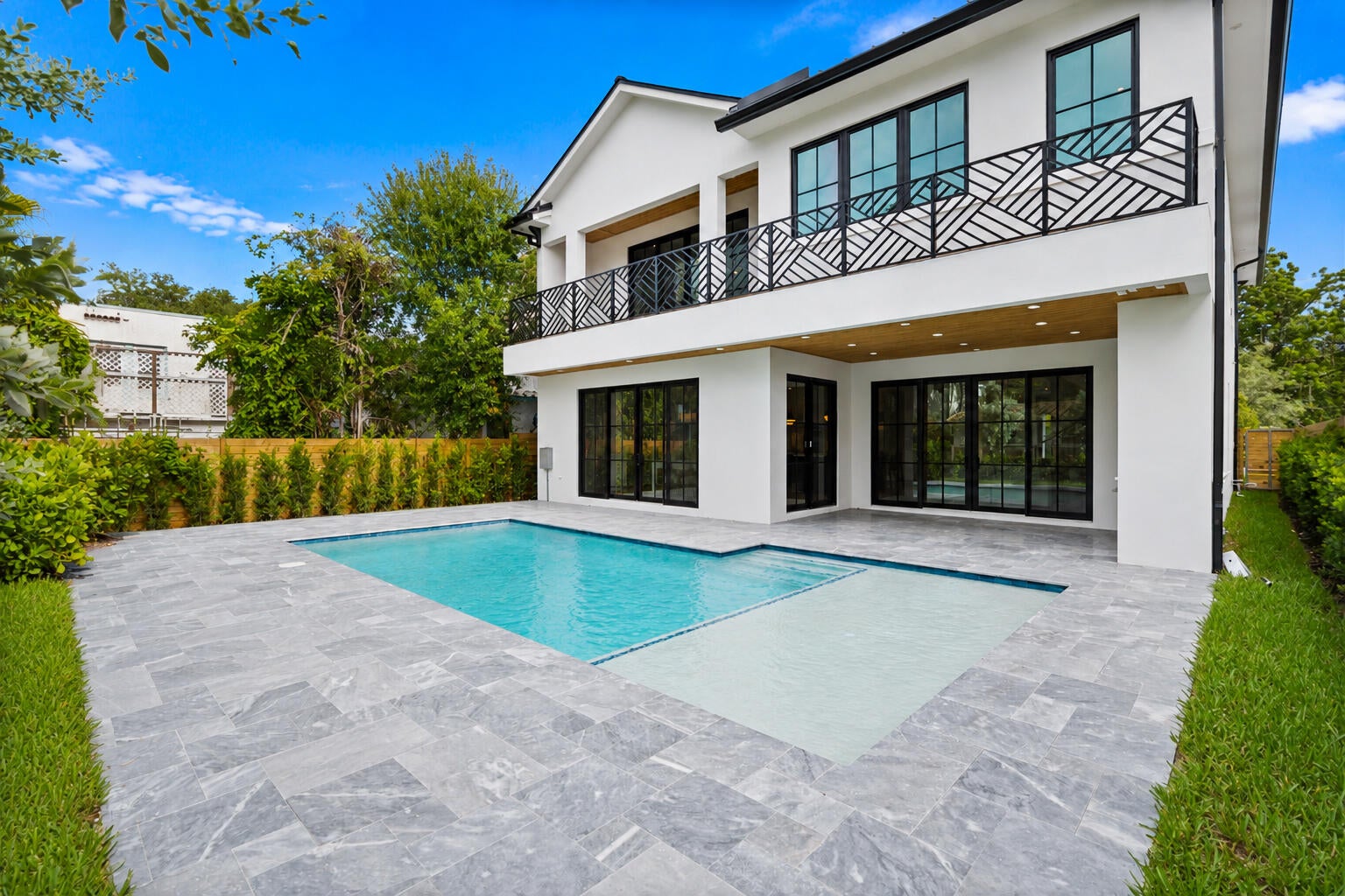 1016 SE 8th Street