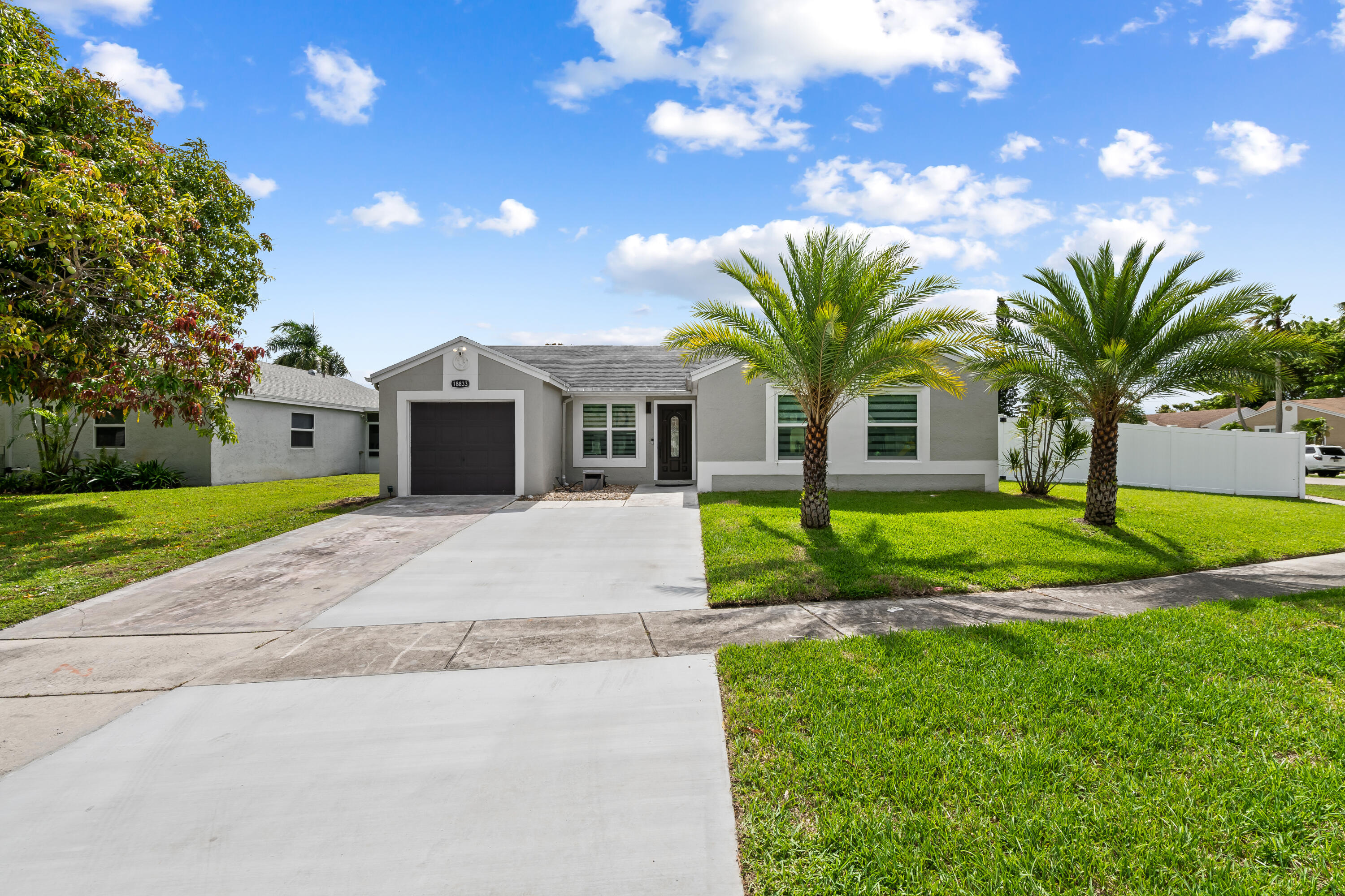 18833 Cloud Lake Circle