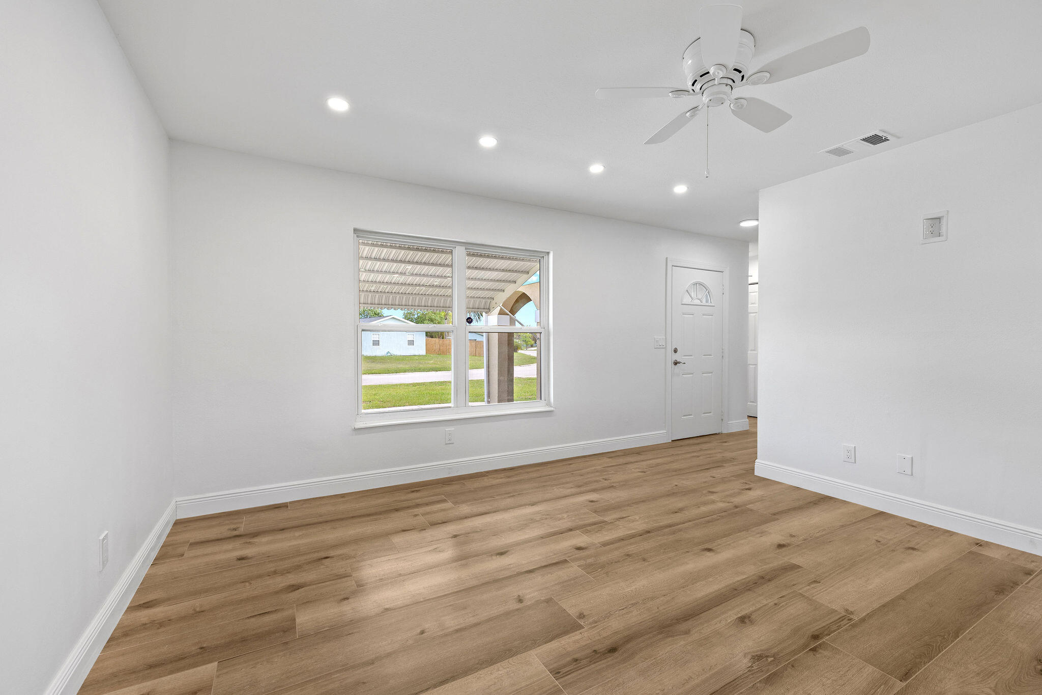 2042 SE Oxmoor Terrace