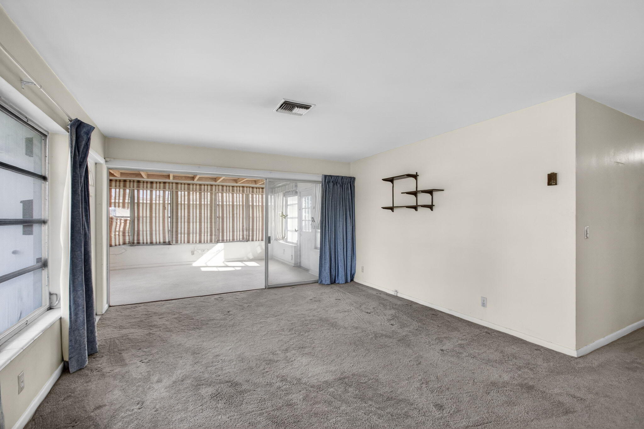 CRESTWOOD - Residential