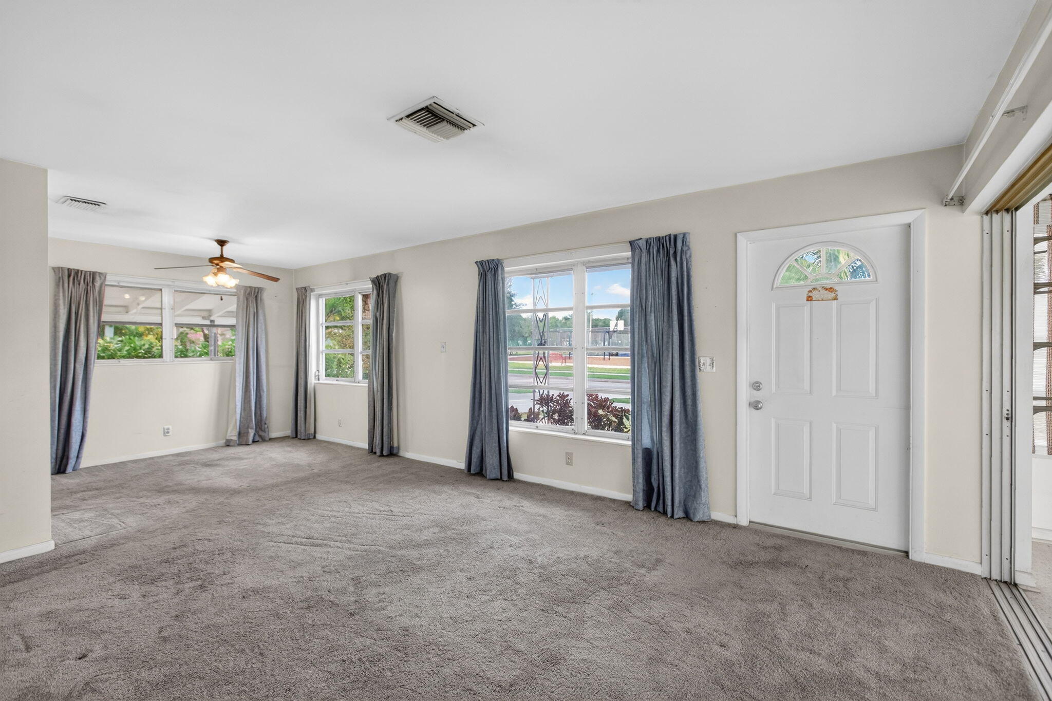 CRESTWOOD - Residential