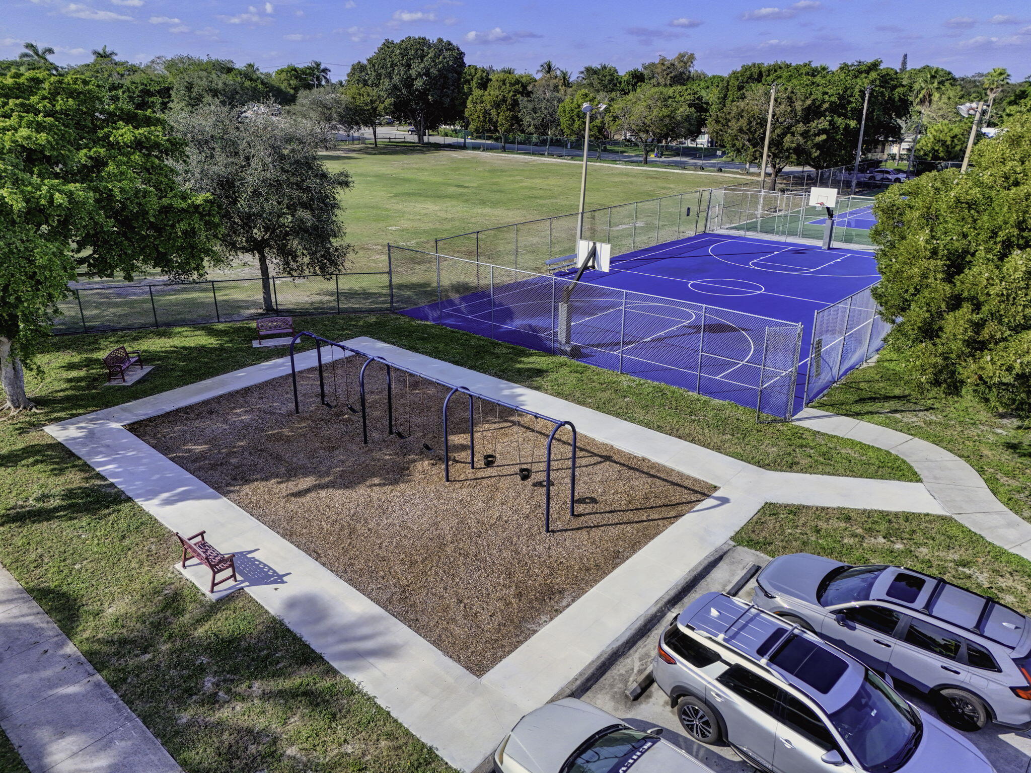 CRESTWOOD - Residential