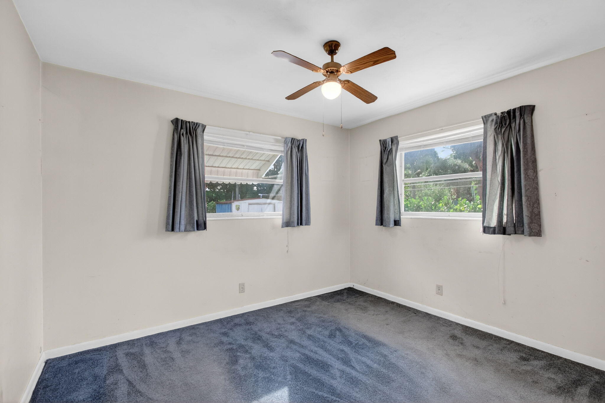 CRESTWOOD - Residential