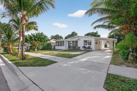 1421 14th Avenue N Lake Worth Beach FL 33460