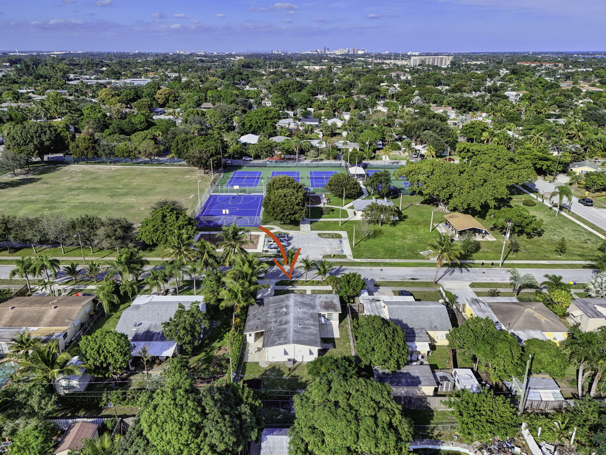 CRESTWOOD - Residential