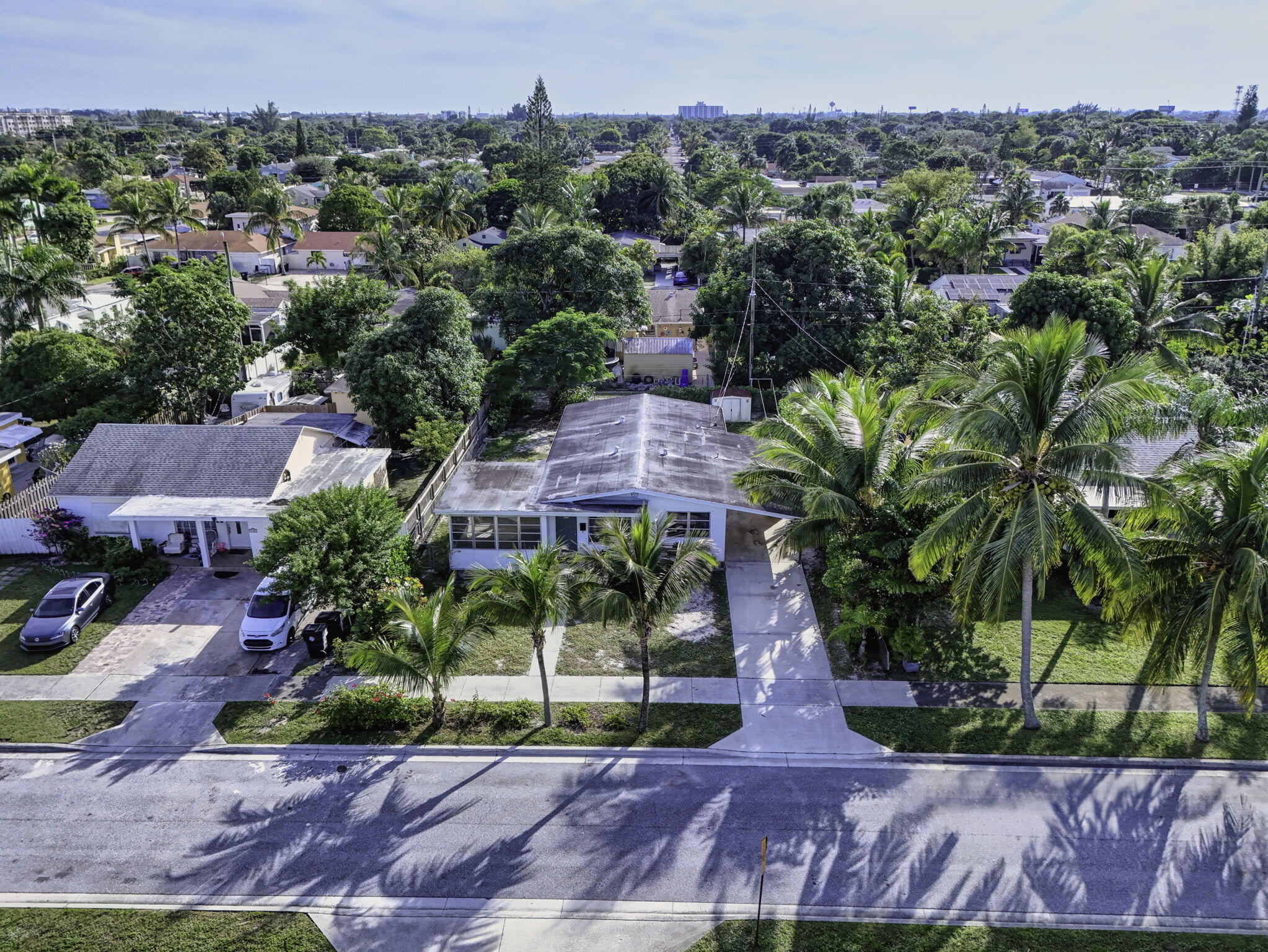 CRESTWOOD - Residential