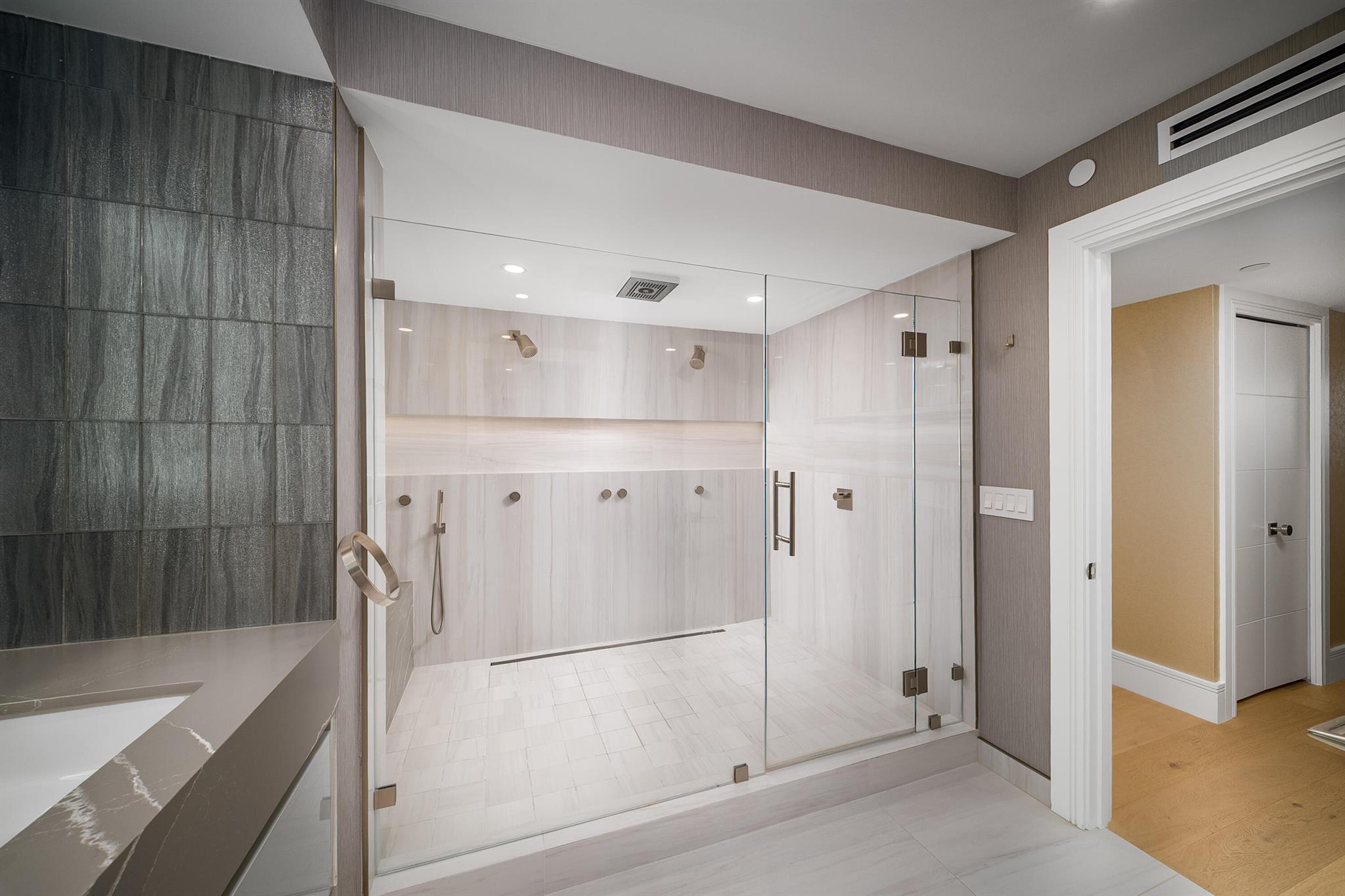 BERESFORD CONDO - Residential