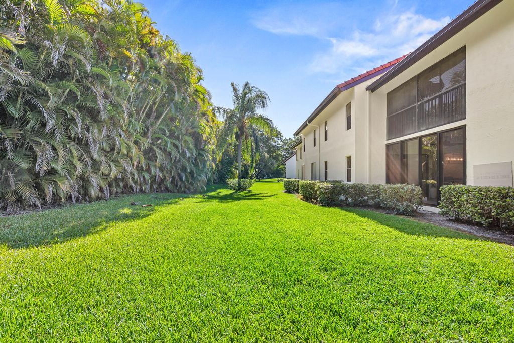 Photo of 5945 Parkwalk Drive, Boynton Beach, FL 33472 (MLS # B26023744)
