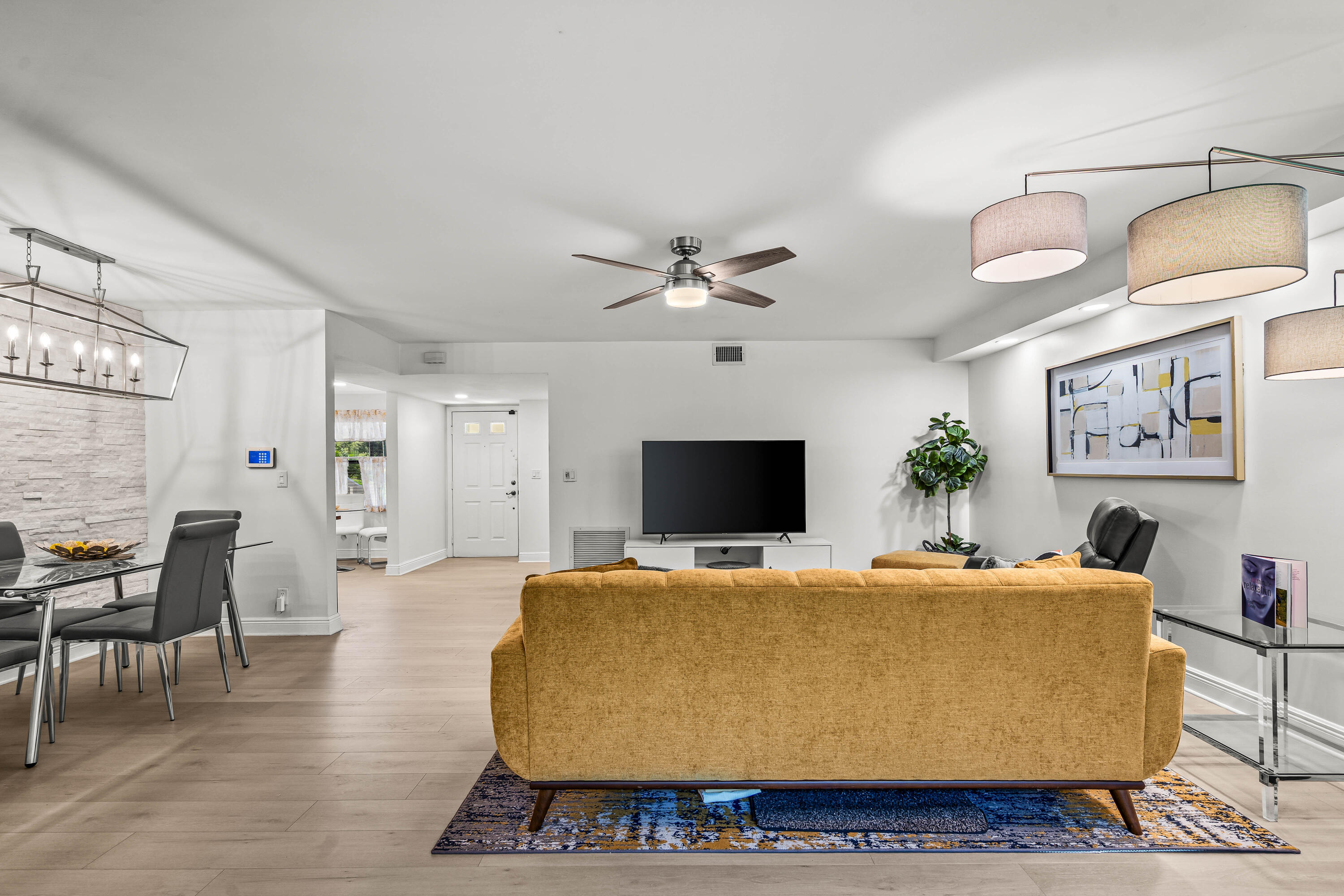 COVES AT PARKWALK CONDO - Residential Lease