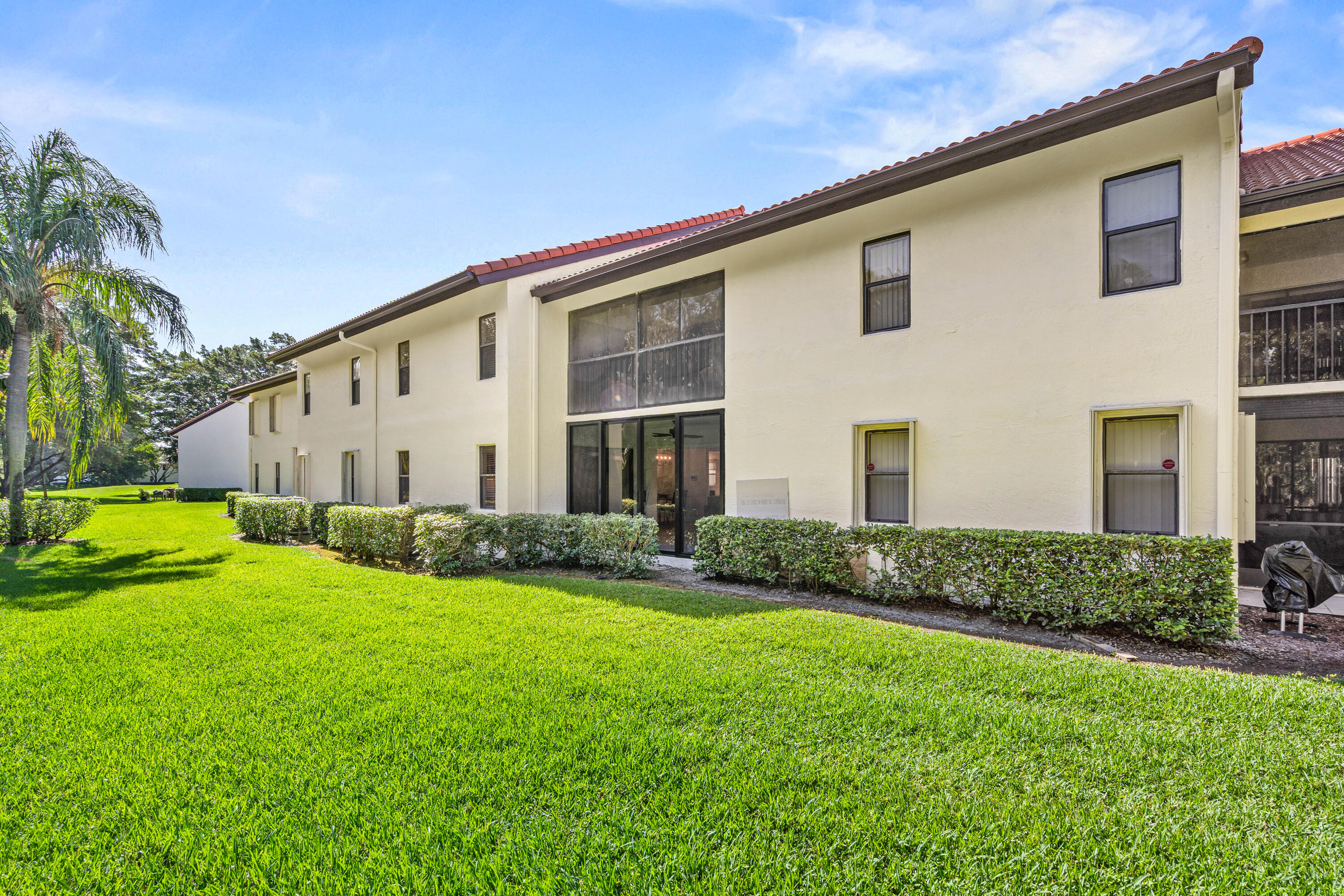 COVES AT PARKWALK CONDO - Residential Lease