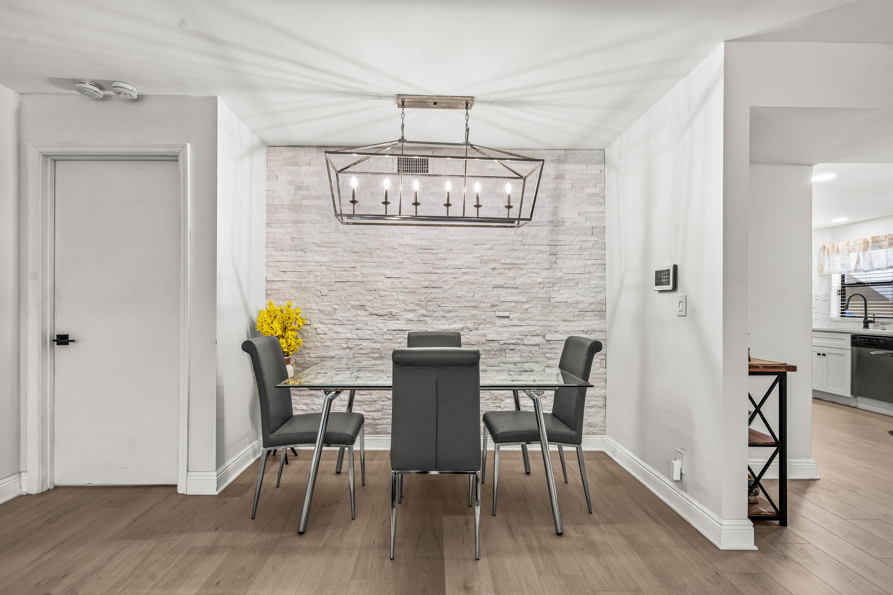 COVES AT PARKWALK CONDO - Residential Lease