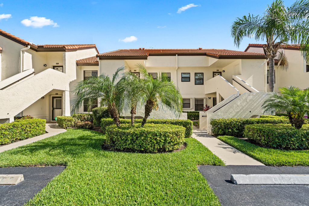 Photo of 5945 Parkwalk Drive, Boynton Beach, FL 33472 (MLS # B26023744)