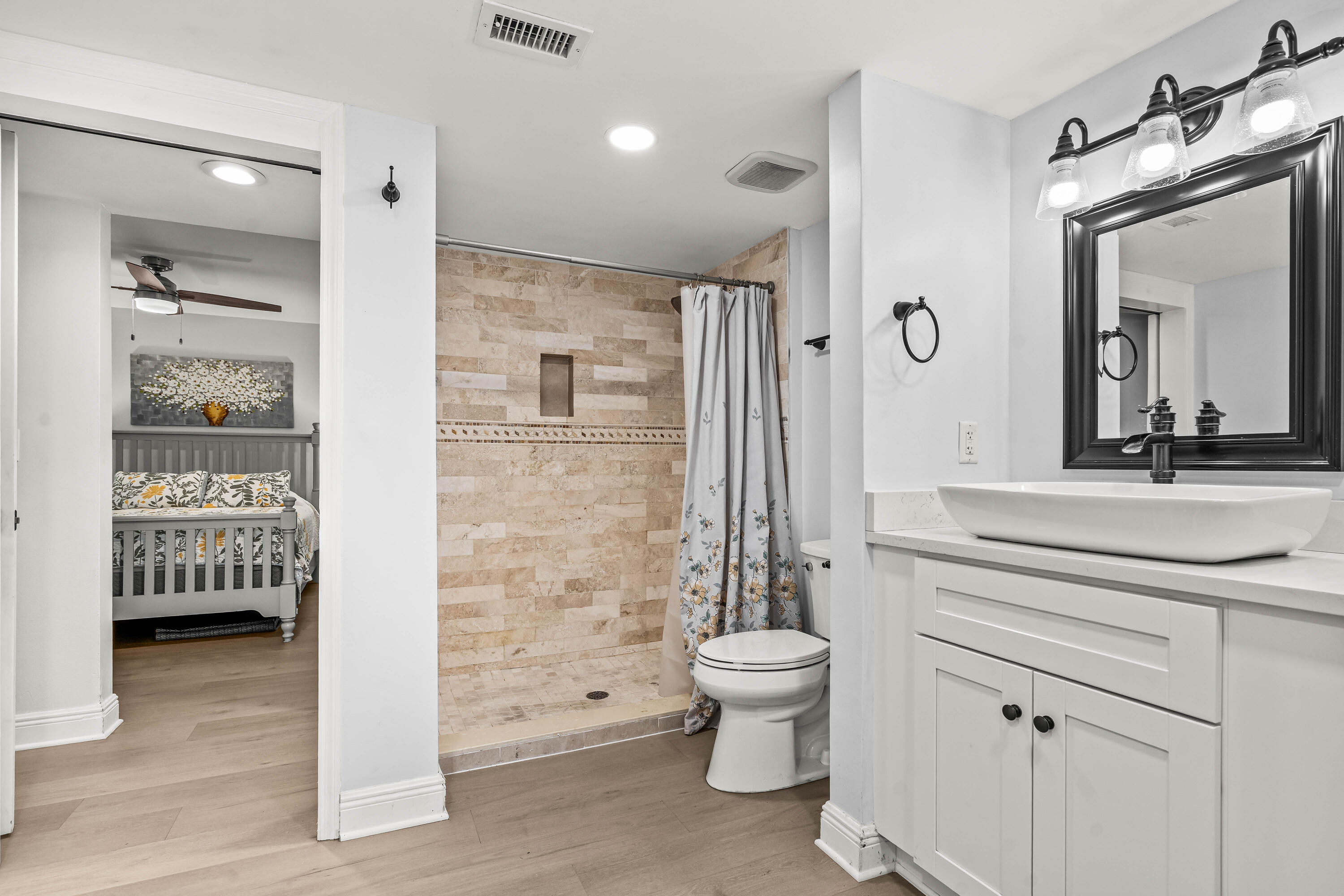 COVES AT PARKWALK CONDO - Residential Lease
