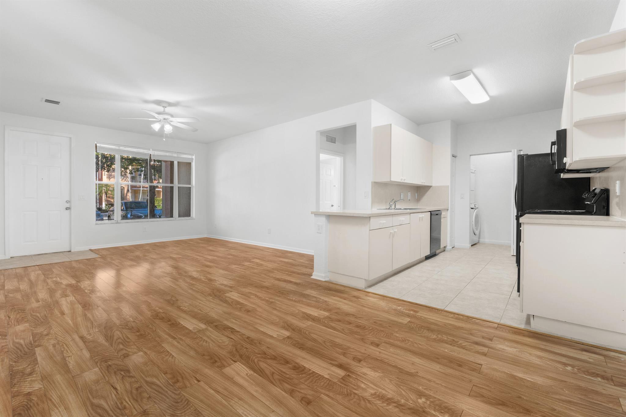 3565 Forest Hill Boulevard 95