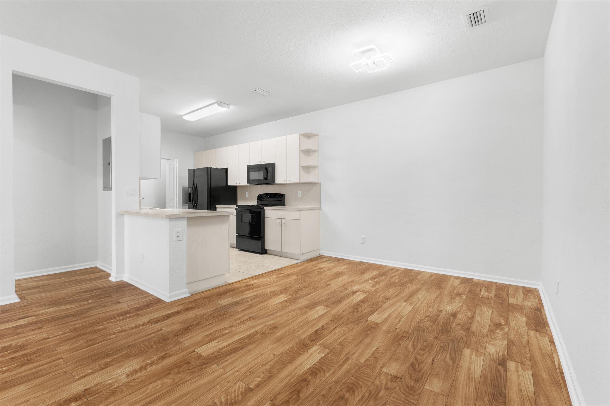 3565 Forest Hill Boulevard 95